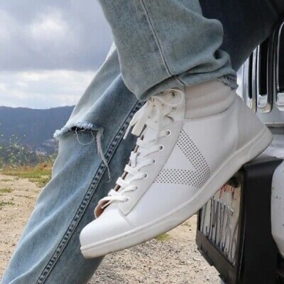 VIONIC MALCOM LEATHER HI TOP SNEAKERS WHITE SZ 11
